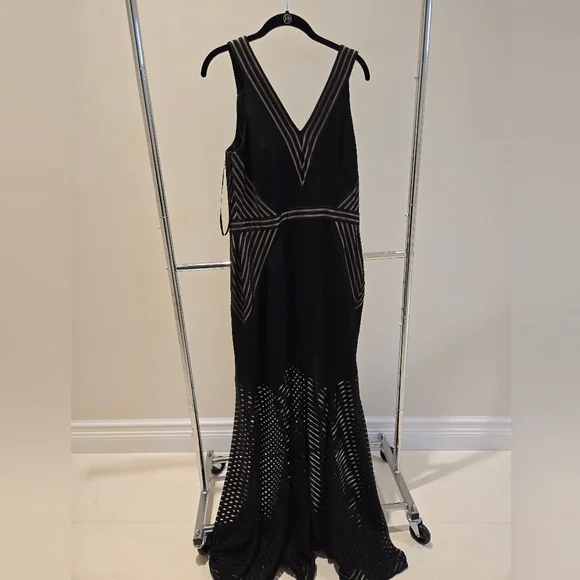 Avery G Illusion Hemline Mermaid Gown - Picture 9 of 13